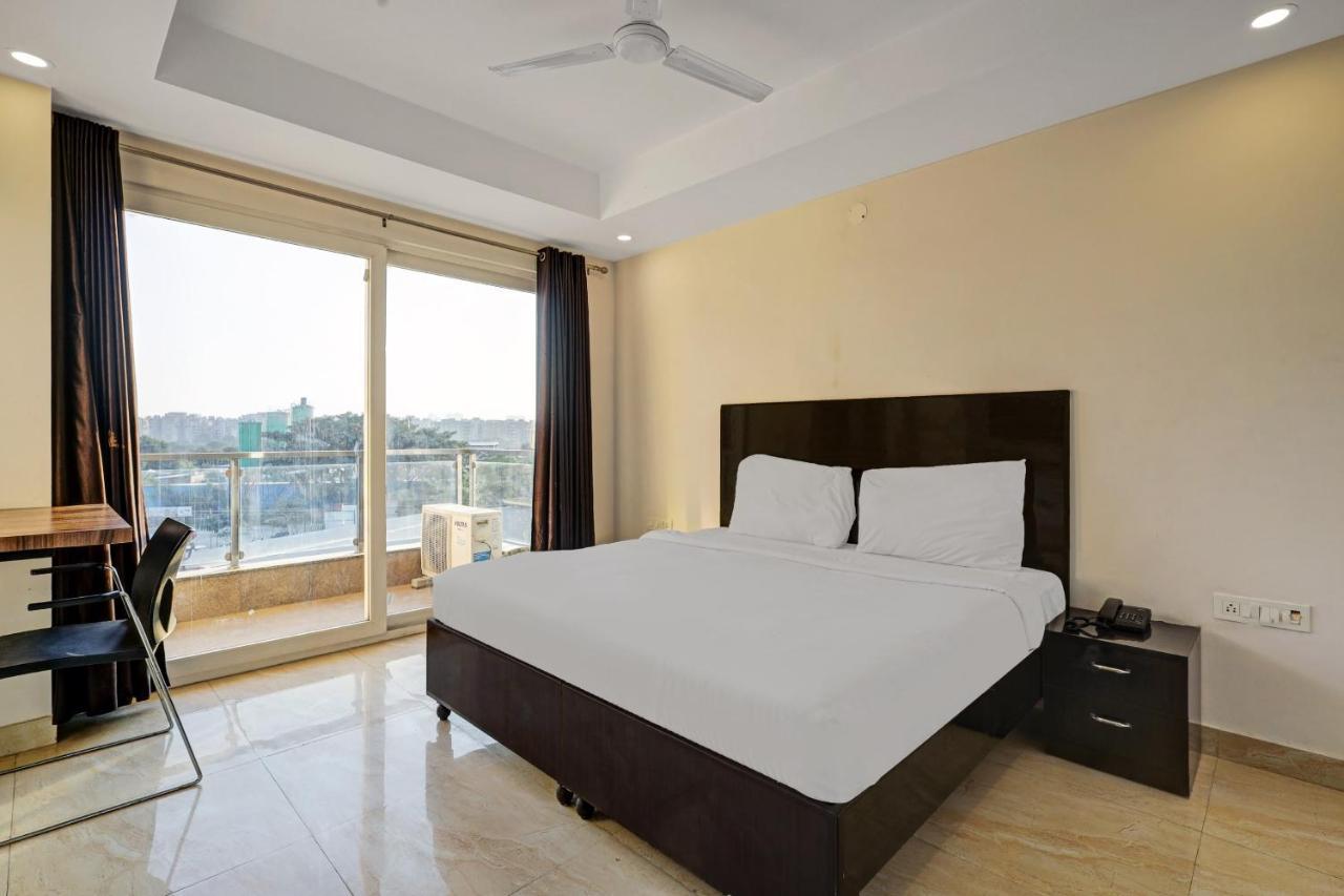 Super Townhouse Tipsyy Near Bestech Central Square Mall 古尔冈 外观 照片