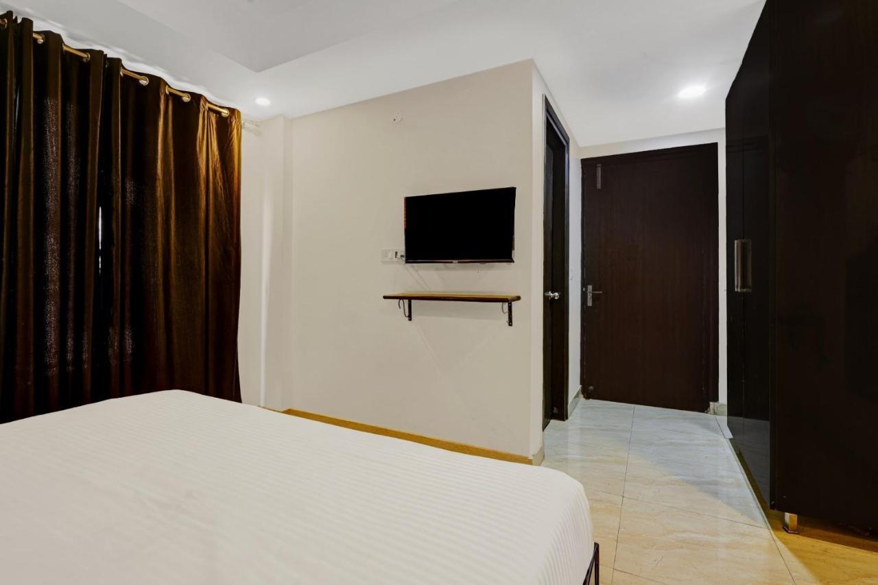 Super Townhouse Tipsyy Near Bestech Central Square Mall 古尔冈 外观 照片