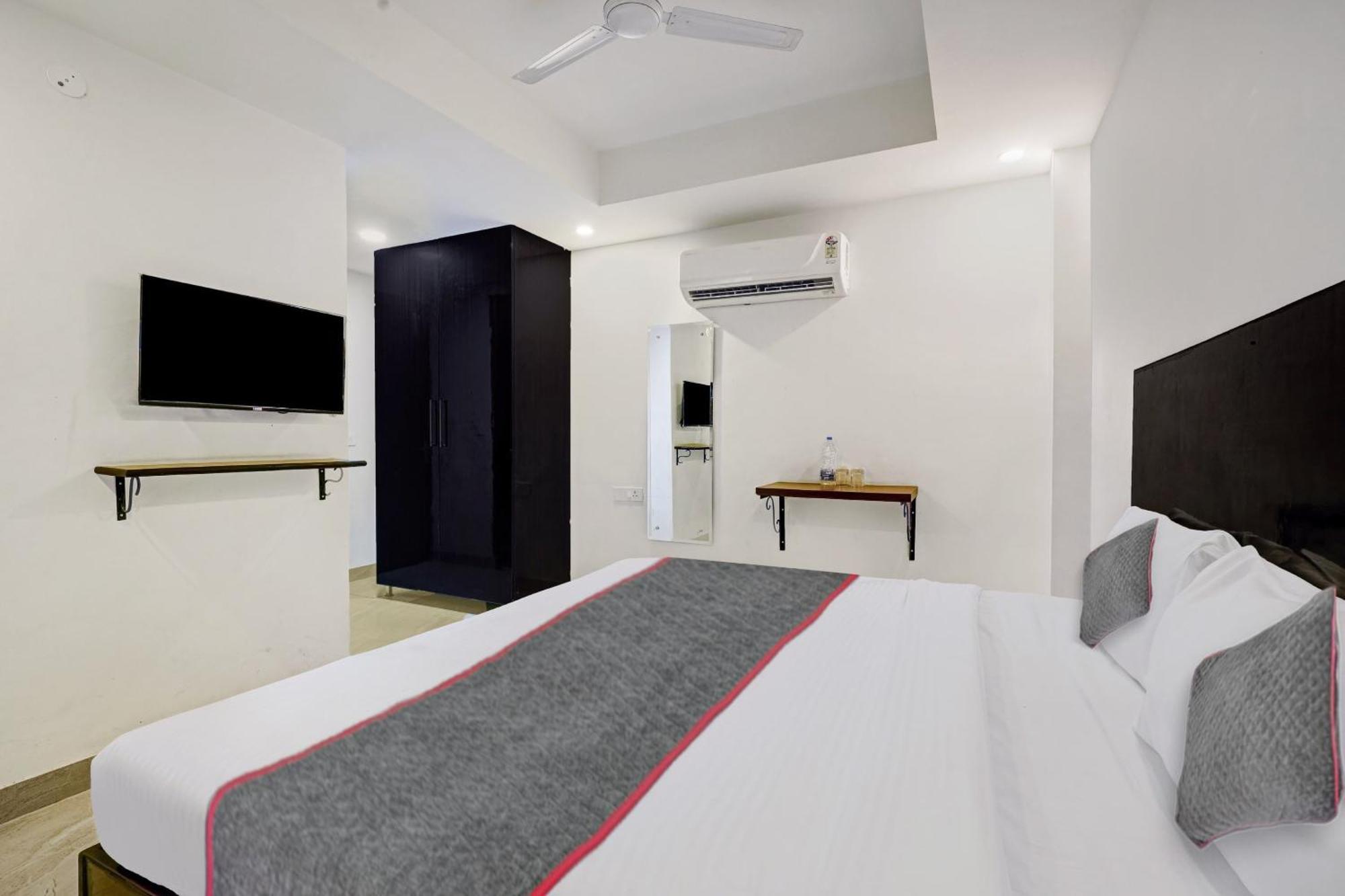 Super Townhouse Tipsyy Near Bestech Central Square Mall 古尔冈 外观 照片
